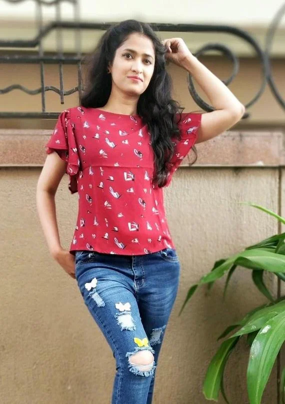 Maroon Floral Printed Casual Tops for Women
