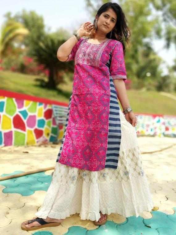 Try Straight Pants with Long Kurtis for an Effortless Style #straight #long  #kurti #with #jeans Looki… | Kurti designs, Long kurti designs, Kurti  designs party wear